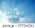 雲間からの光の筋 77734291