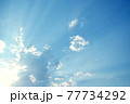 雲間からの光の筋 77734292