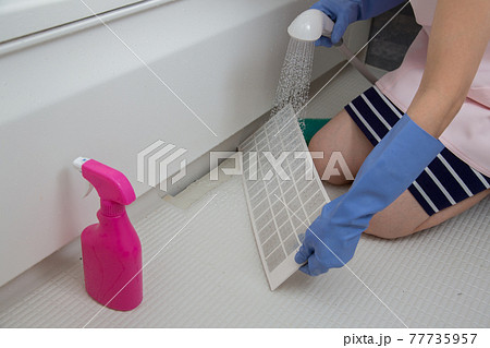 浴室の換気扇フィルター掃除 浴室の換気扇フィルター掃除 77735957