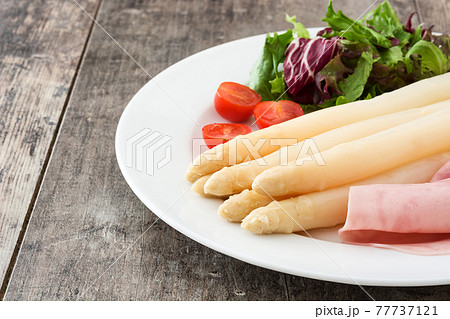 White asparagus with salad and ham White asparagus with salad and ham 77737121
