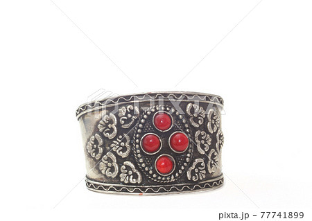 Vintage Handmade Bracelet 77741899