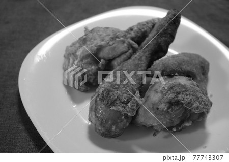 唐揚げ 唐揚げ 77743307