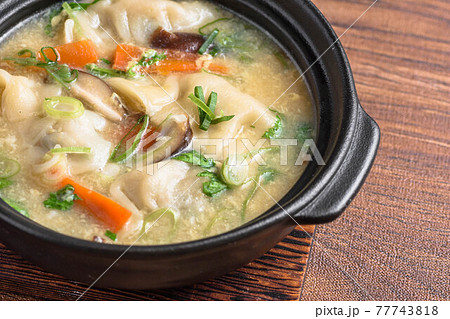 スープ餃子 77743818