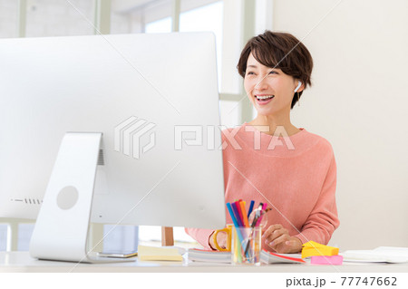 ビジネスウーマン 77747662