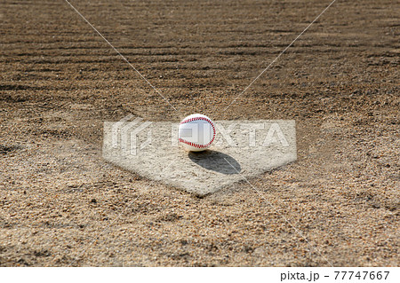 野球のイメージ　硬式ボール 77747667