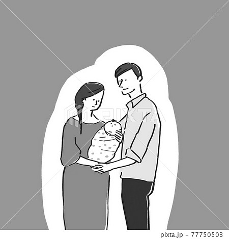 赤ちゃんを抱っこする母親と父親、夫婦、出産 77750503