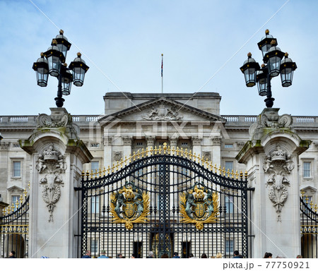 バッキンガム宮殿 イギリスの写真素材