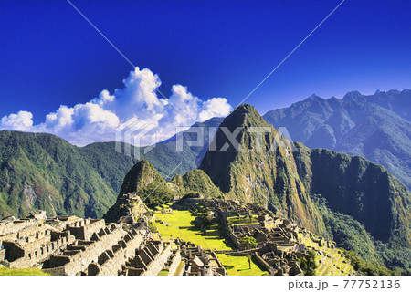 インカ遺跡のマチュピチュ遺跡 77752136
