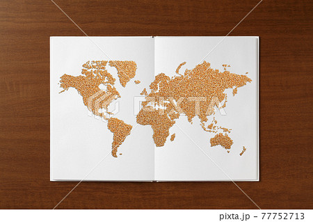 コーンで描かれた世界地図 コーンで描かれた世界地図 77752713