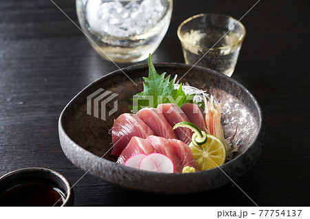 鰹の刺身　 77754137
