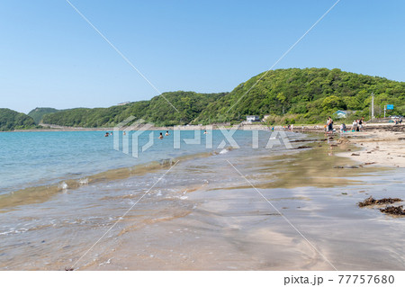 《和歌山》加太海水浴場 砂浜 波打ち際 《和歌山》加太海水浴場 砂浜 波打ち際 77757680