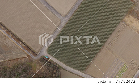 冬の農地〜ドローンで空撮（埼玉県大里郡寄居町） 77762472