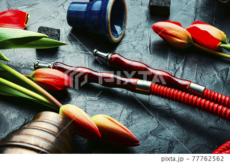 Oriental hookah with tulip flavor 77762562