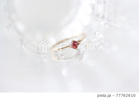 宝石 ダイヤモンド リング 77762610