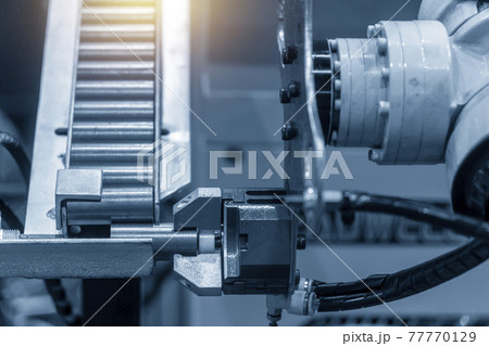 The hi-technology  material handling process by robotic system.  77770129