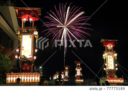 花火と能登のキリコ（あばれ祭　石川県 能登町） 77773189
