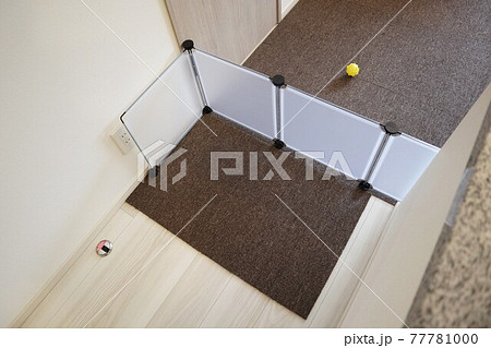 100均の材料で自作したペット進入防止のゲート 77781000