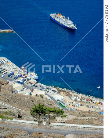 サントリーニ島のニューポート 77788192