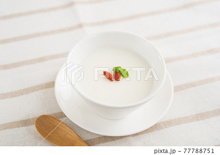 杏仁豆腐 77788751