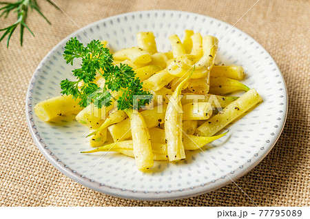 黄いんげんのオリーブオイル炒め 77795089