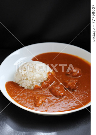 シンプルな柔らかお肉のバターチキンカレー 77799007