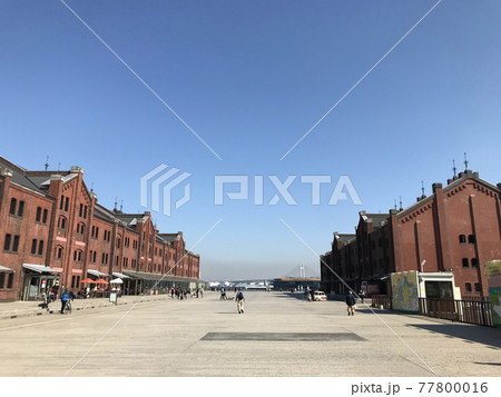歴史的建造物と青空 歴史的建造物と青空 77800016