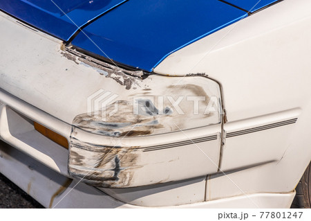 車のボディ 劣化とさび Car Body Deterioration And Rust Dentsの写真素材