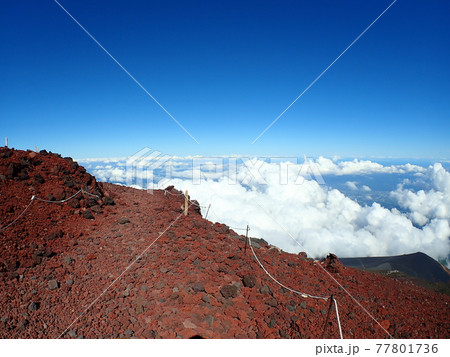 富士山8合目からの風景 77801736