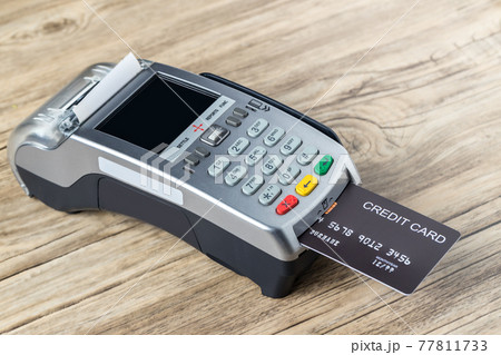 Credit card swiping machine to pay. Credit card swiping machine to pay. 77811733