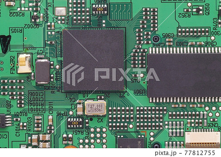 パソコン内部の電子回路 パソコン内部の電子回路 77812755