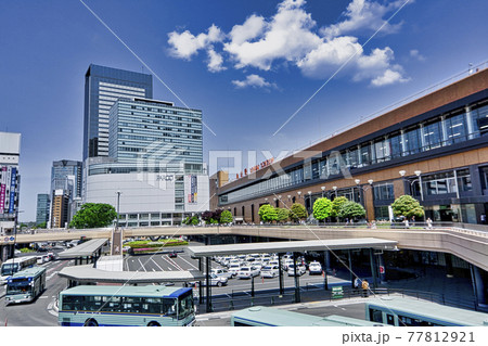 新しくなった仙台駅、西口の風景 77812921