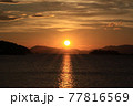 沈む夕日 77816569
