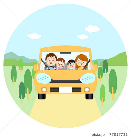 黄色の車でドライブを楽しむ家族のイラスト素材