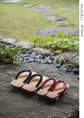 草履　旅館　宿泊 77819749