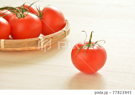トマト 77823945