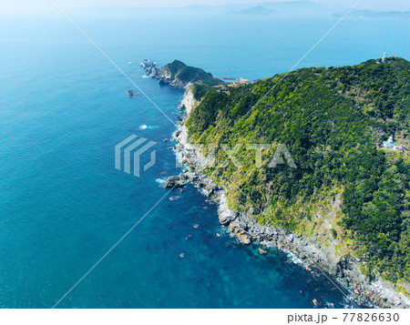 空から見る、三重県鳥羽市「神島・神島灯台」 77826630