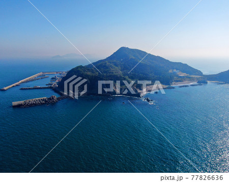 空から見る、三重県鳥羽市「神島」 77826636