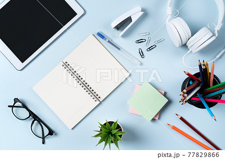 タブレット 錠剤 机 77829866