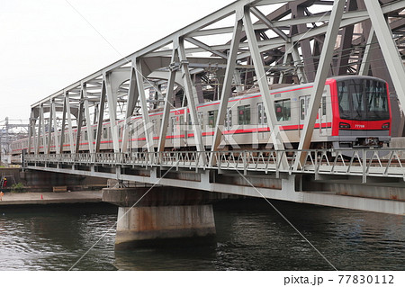 東武鉄道の日比谷線直通用新型車両 東武鉄道の日比谷線直通用新型車両 77830112
