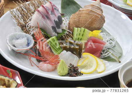 和食　一品料理　会席　日本食　盛付 77831265