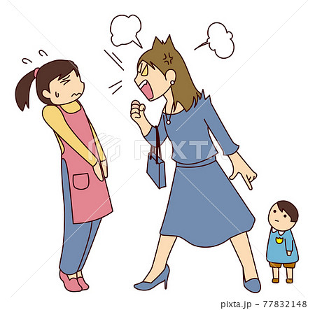 女性保育士を怒鳴りつける母親 77832148