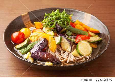 夏野菜のぶっかけ蕎麦 77838475
