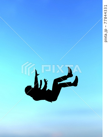 落下する若者 スーツ姿男性のシルエット 空中 Cgイラスト縦のイラスト素材
