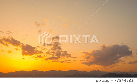 夕暮れ 夕暮れ 77844533