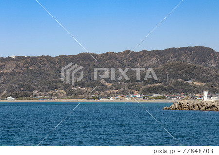 保田港から見た東京湾（千葉県鋸南町） 77848703