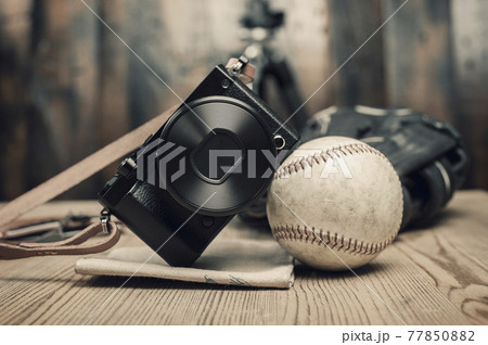 mirrorless camera with leather strap mirrorless camera with leather strap 77850882