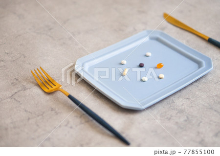 行き過ぎたダイエット 77855100