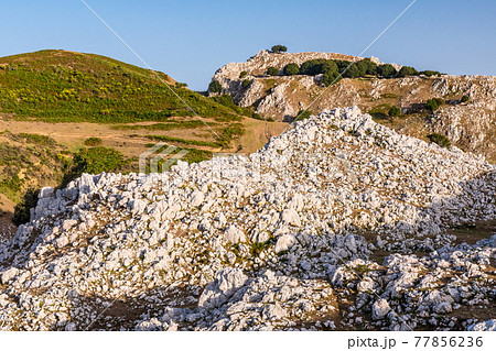View of Rocca del Crasto near Alcara Li Fusi town in the Nebrodi Park, Sicily View of Rocca del Crasto near Alcara Li Fusi town in the Nebrodi Park, Sicily 77856236