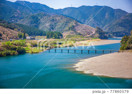 四万十川の春 77860379