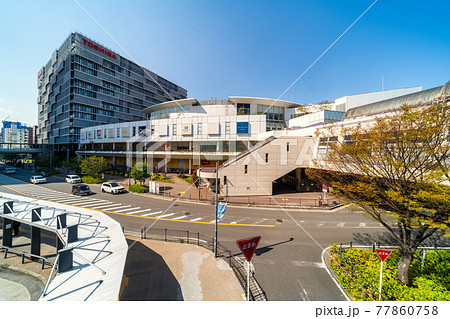 JR川崎駅西口駅前ロータリーとラゾーナ川崎プラザ JR川崎駅西口駅前ロータリーとラゾーナ川崎プラザ 77860758